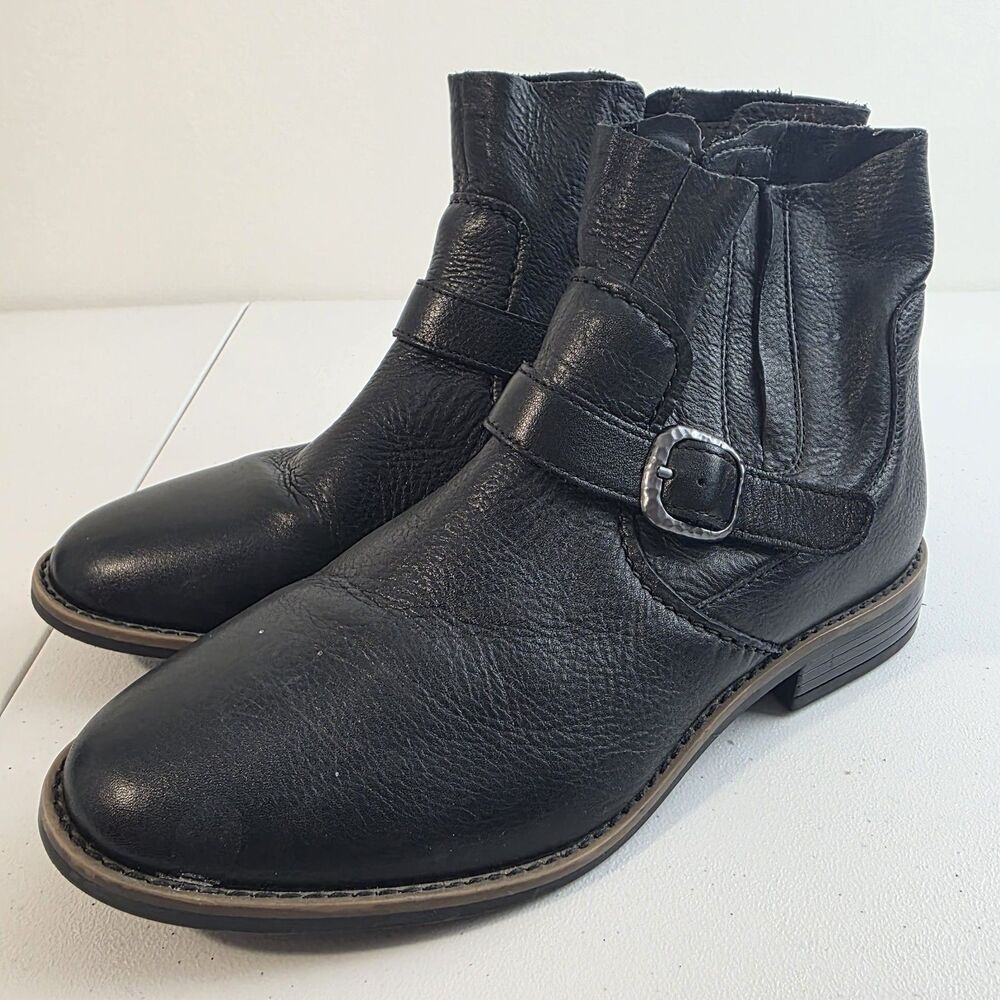 Clarks Collection Black Leather Moto Ankle Boots Ultimate Comfort Buckle Zip 7.5